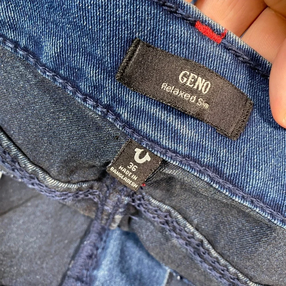 True Religion Geno Relaxed Slim Jeans Dark Shivering Wash Blue Mens 36 NWT
